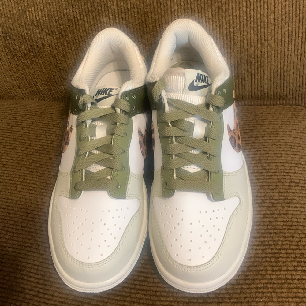 Brand new, no box Nike dunk low leopard / with green accent tennis shoes